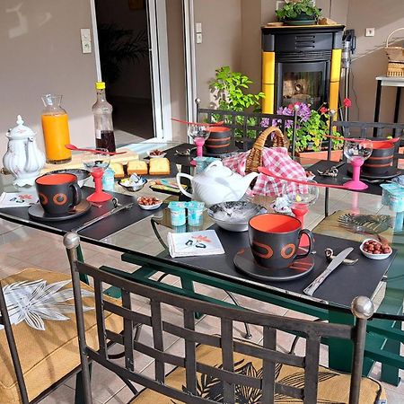 Chambre Privee Avec Salon, Garage Voiture, Velos, Motos Tourville-sur-Arques Εξωτερικό φωτογραφία