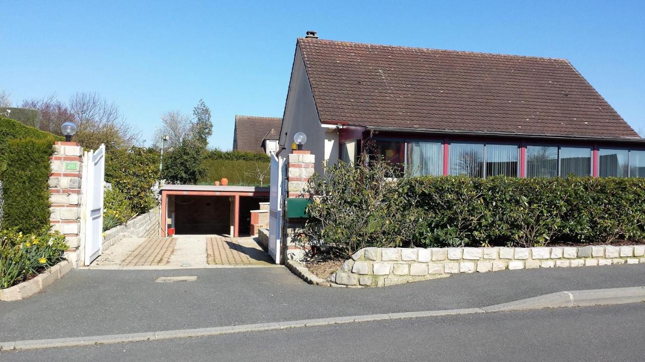 Chambre Privee Avec Salon, Garage Voiture, Velos, Motos Tourville-sur-Arques Εξωτερικό φωτογραφία