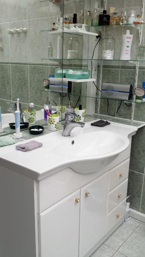 Chambre Privee Avec Salon, Garage Voiture, Velos, Motos Tourville-sur-Arques Εξωτερικό φωτογραφία