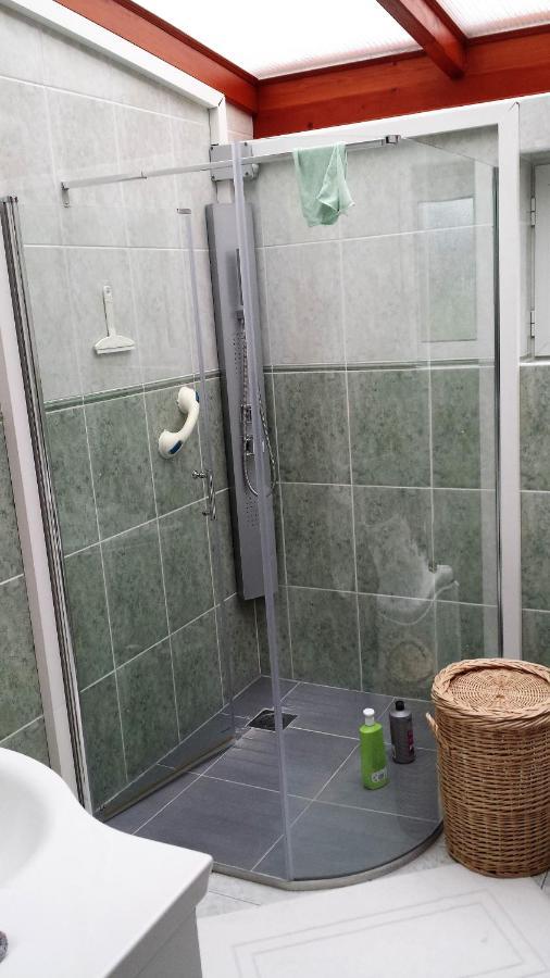 Chambre Privee Avec Salon, Garage Voiture, Velos, Motos Tourville-sur-Arques Εξωτερικό φωτογραφία