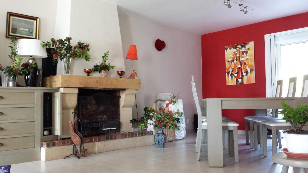 Chambre Privee Avec Salon, Garage Voiture, Velos, Motos Tourville-sur-Arques Εξωτερικό φωτογραφία